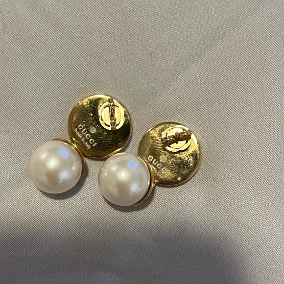 Gucci Blondie Pearl Earrings - Picture 6 of 7